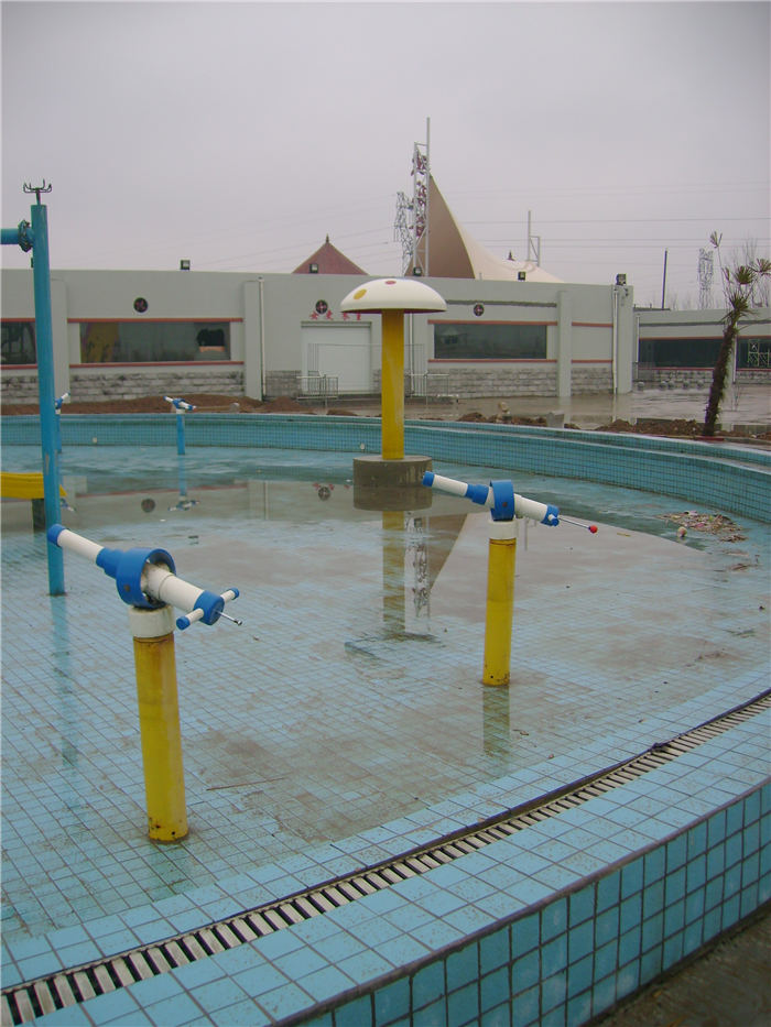 水上樂園設(shè)備廠家