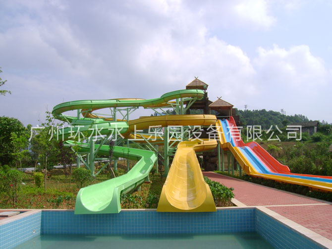水上樂(lè)園設(shè)備