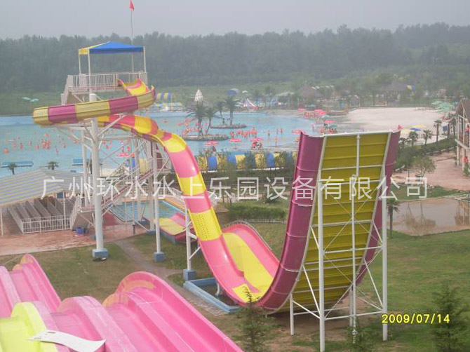 水上樂園設(shè)備廠家